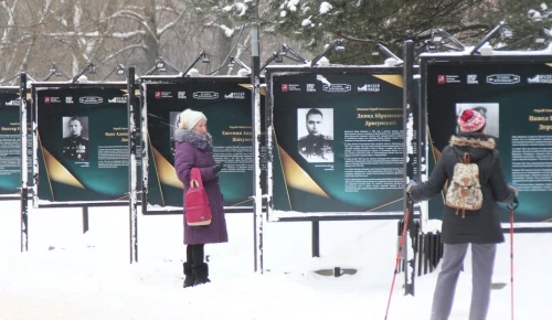 Фотовыставка «Защитники Отечества» в Воронцовском парке