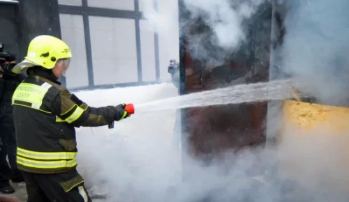 Женщина погибла при пожаре в доме на проезде Карамзина