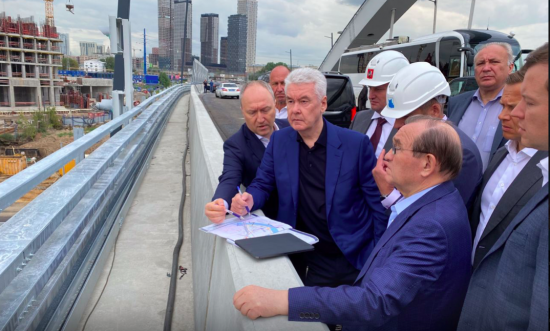 Собянин рассказал о развитии программы реновации и транспортной доступности района Можайский