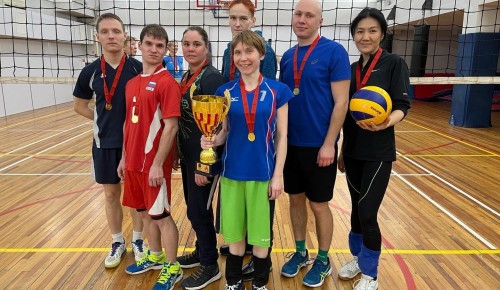 Команда Обручевского района выиграла окружные соревнования по волейболу