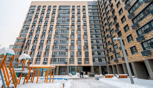 В Черемушках начали расселять два дома