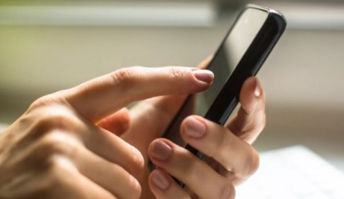 20-летняя девушка похитила чужой телефон из гардеробной РУДН