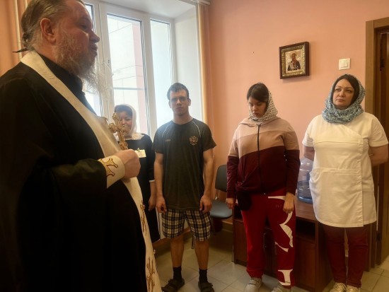 В ЦРИ «Бутово» в День памяти Матроны Московской совершили божественную литургию