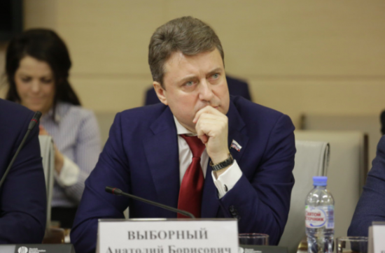 Анатолий Выборный: В Москве реализуются масштабные программы содействия в трудоустройстве молодежи