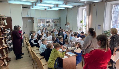 В библиотеке №168 прошла встреча с детской писательницей Василисой Солнцевой