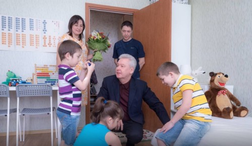 Число многодетных семей в Москве за 10 лет выросло втрое — Собянин