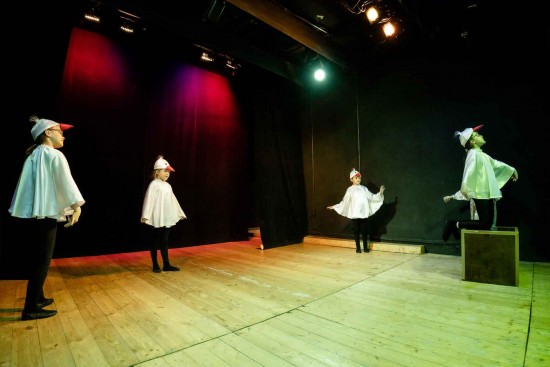 Учащиеся школы «Москвич» представили театральные миниатюры в театре «Вернадского,13»