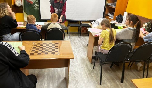 Члены Молодежной палаты Ломоносовского района провели мастер-классы