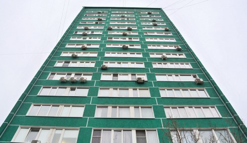 В Обручевском районе отремонтировали дом, в котором расположен филиал №2 библиотеки №172