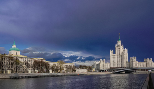 Москвичей предупредили о дожде и сильном ветре 12 апреля
