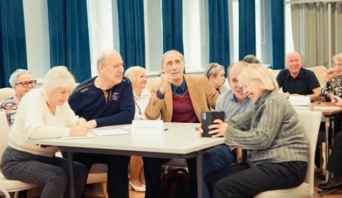 Пенсионеров Академического района приглашают на занятия в студии проекта «Московское долголетие»