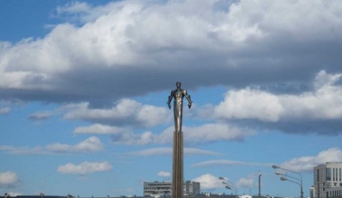 Памятник Юрию Гагарину на Ленинском проспекте отреставрируют в 2024 году