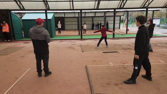 Учащиеся школы №1708 поучаствовали в турнире по городошному спорту