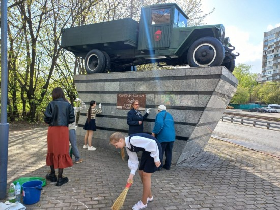 В Котловке провели мемориально-патронатную акцию в честь Дня Победы