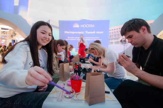 На выставке-форуме «Россия» стартует программа «Москва — молодежная столица»