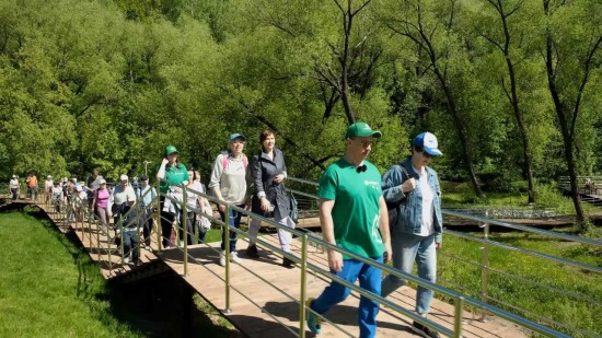 Поход за здоровьем. Участники полумарафона прошли пешком через восемь районов нашего округа