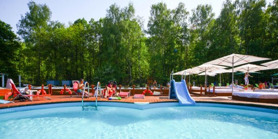 Жители Теплого Стана смогут купаться в бассейне на площадке «Московских сезонов»