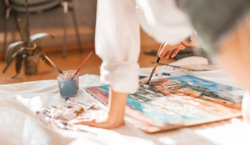 В сквере на ул. Крупской обучат техникам рисования и живописи