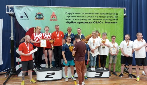 Команда Зюзина заняла первое место на соревнованиях по настольному теннису