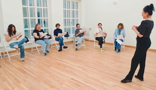 В Воронцовском парке проходят занятия по актерскому мастерству