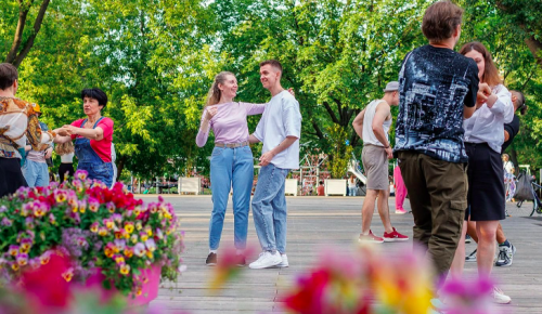 Москвичей пригласили на мероприятия фестиваля «Лето в Москве. Все на улицу!»