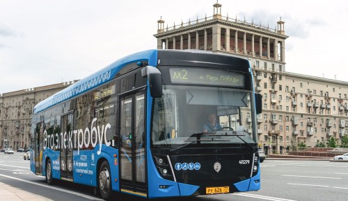 От станции метро «Нагорная» до «Ленинского проспекта» начали курсировать электробусы