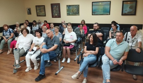 С жителями района Северное Бутово обсудили вопросы пожарной безопасности в жилых домах