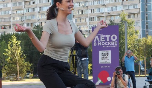 В районе Ясенево фигуристка Евгения Медведева провела тренировку для всех желающих