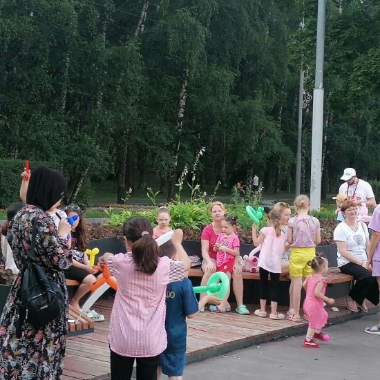 Мастер-класс по моделированию из воздушных шаров состоялся в парке «Сосенки»
