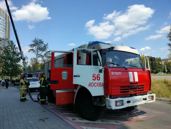 38 пожарно-спасательная часть провела тренировку на высотном здании