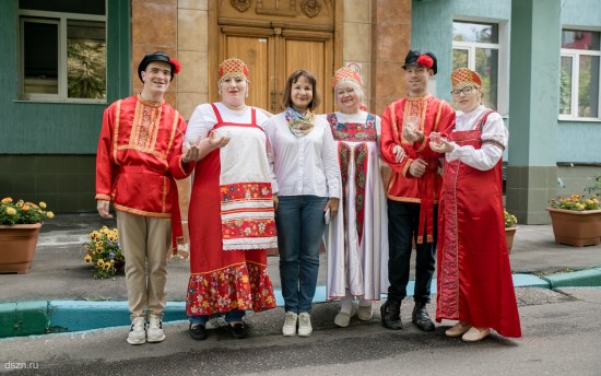 В филиале «Зюзино» социального дома «Обручевский» организовали программу «Медовый Спас»