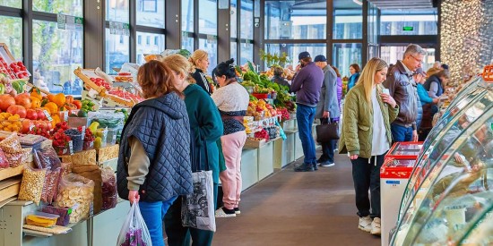 Как участники московских ярмарок выходного дня помогают бойцам СВО