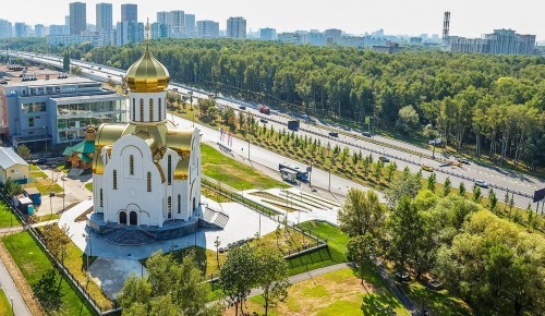 Собянин: На западе Москвы благоустроили пять крупных общественных пространств