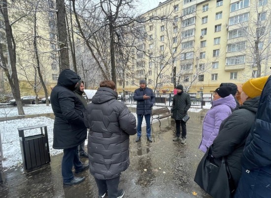 В Гагаринском районе прошел обход территории