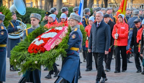 Собянин поздравил ветеранов с годовщиной контрнаступления в битве под Москвой