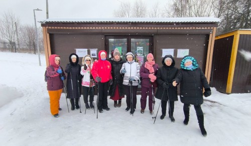 Представители районной управы и центра «Атлант» в Ясеневе открыли лыжный сезон