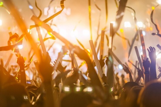 В культурном центре «Лира» устроят концерт «Вайб 90-х»