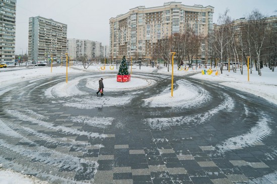 Основные работы по обновлению сквера в Теплом Стане завершены