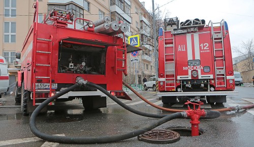 Представители Управление Департамента ГОЧСиПБ по ЮЗАО рассказали, как использовать пожарный гидрант