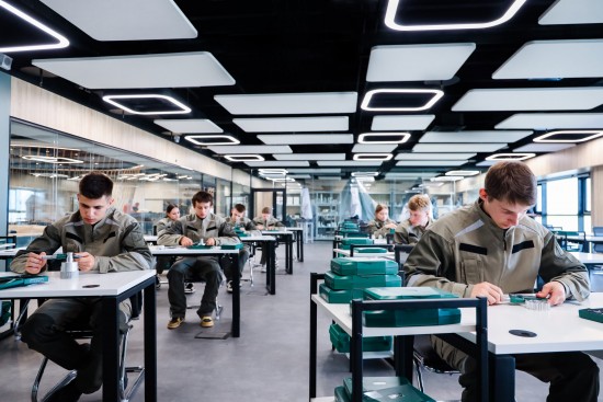 Выпускники московских колледжей получат возможность поступить в вузы без ЕГЭ