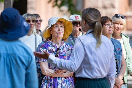 «Московское долголетие» приглашает на пешие экскурсии по району Ясенево