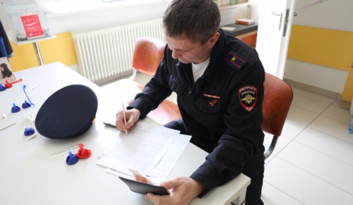 Полицейские УВД по ЮЗАО и Общественный совет при Управлении приняли участие в ежегодной донорской акции
