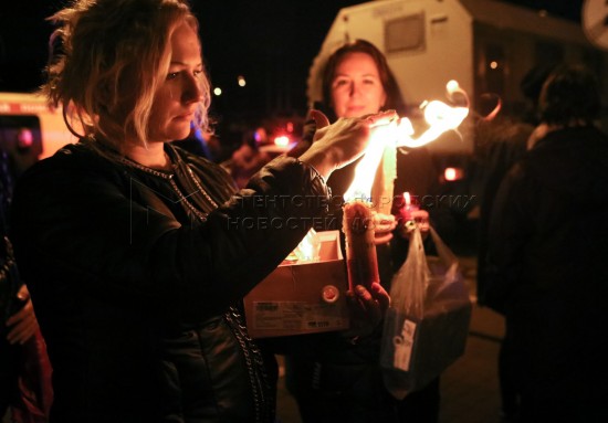 Благодатный огонь и пасхальные службы в храмах ЮЗАО