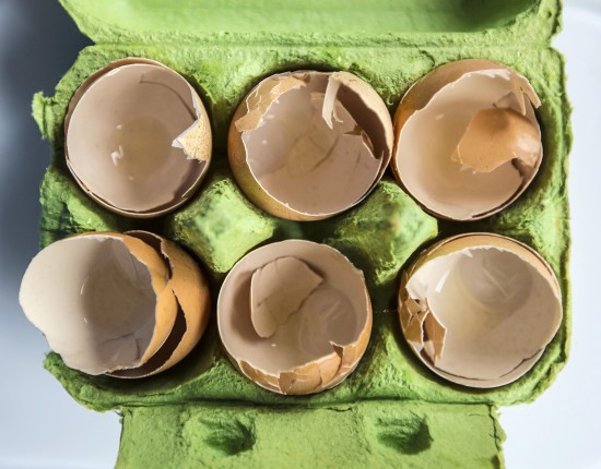 Не выбрасывайте! Как в хозяйстве может пригодиться яичная скорлупа