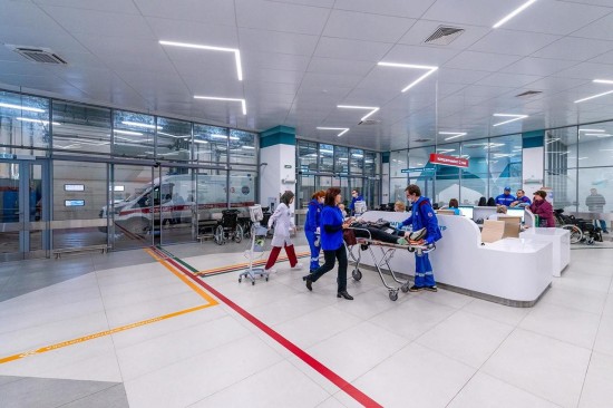 Власти Москвы взяли на контроль ситуацию с избиением ученика в школе