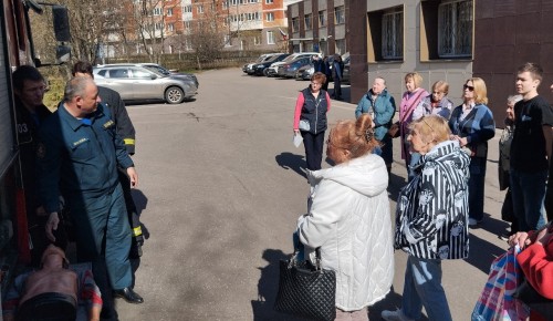Представители Департамента ГОЧСиПБ напомнили правила оказания первой помощи