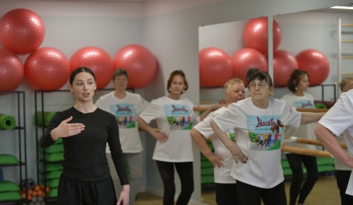 Сверим часы: в центрах московского долголетия появилось единое расписание