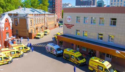 Собянин поздравил работников скорой помощи с профессиональным праздником