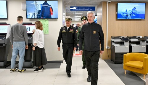 Мэр Москвы осмотрел строящееся здание военкомата на улице Яблочкова