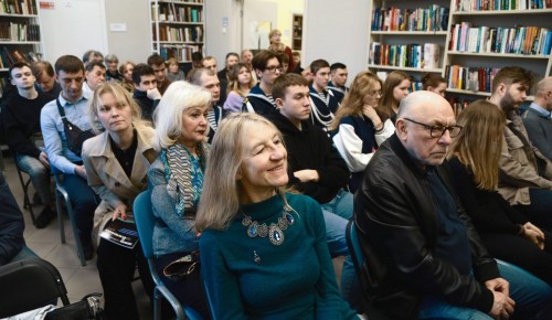 Специальную программу, посвященную 80-летию победы в ВОВ, подготовили в библиотеке №180